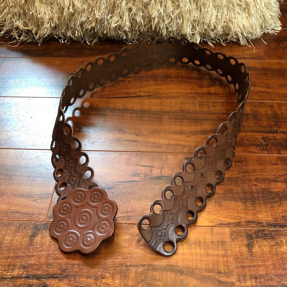 Vintage BoHo Hippie Festival CHIC Brown Disc Geniune Leather Hip Belt sz… - Picture 6 of 6